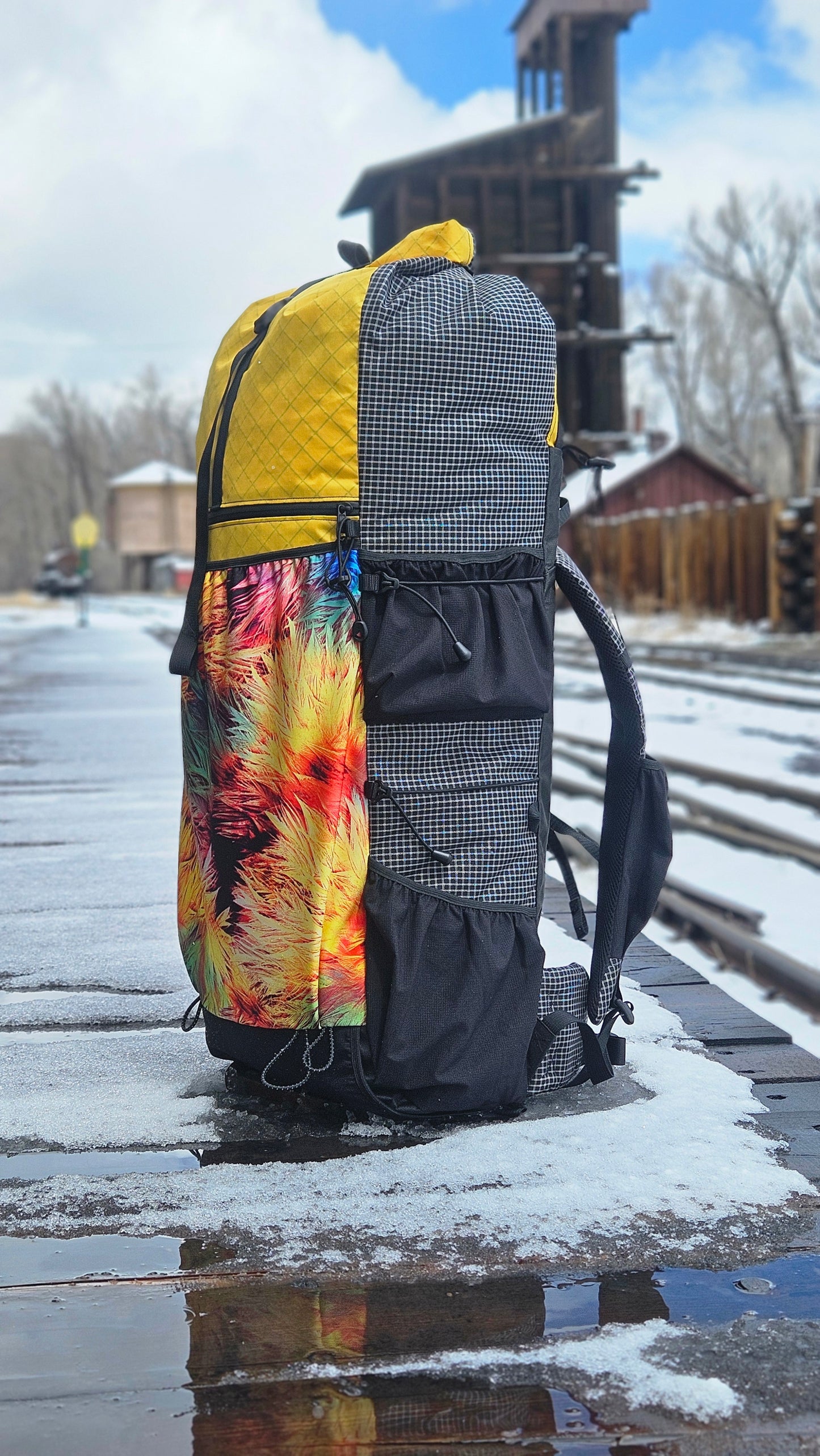 Conejos 45L Framed