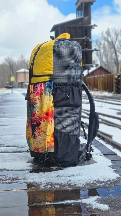 Conejos 45L Framed